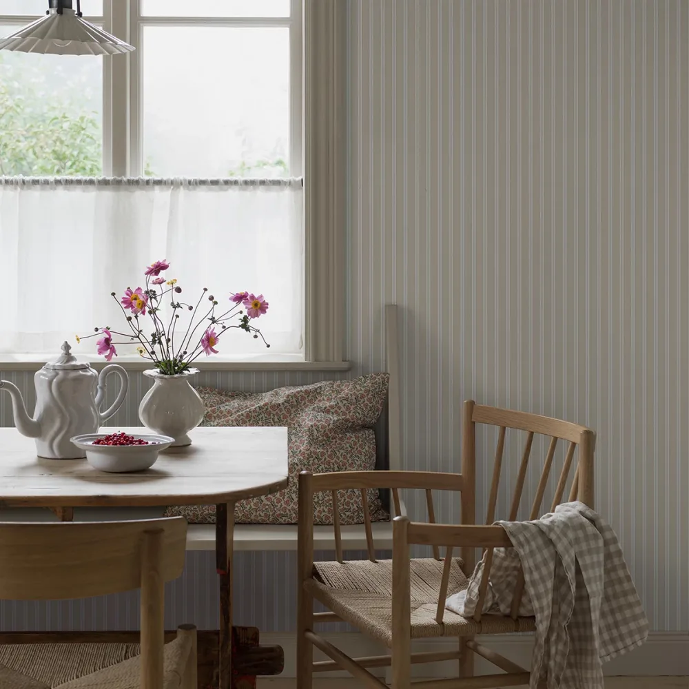 Tapet Österlen Pärlrand 6979 Beige Randig