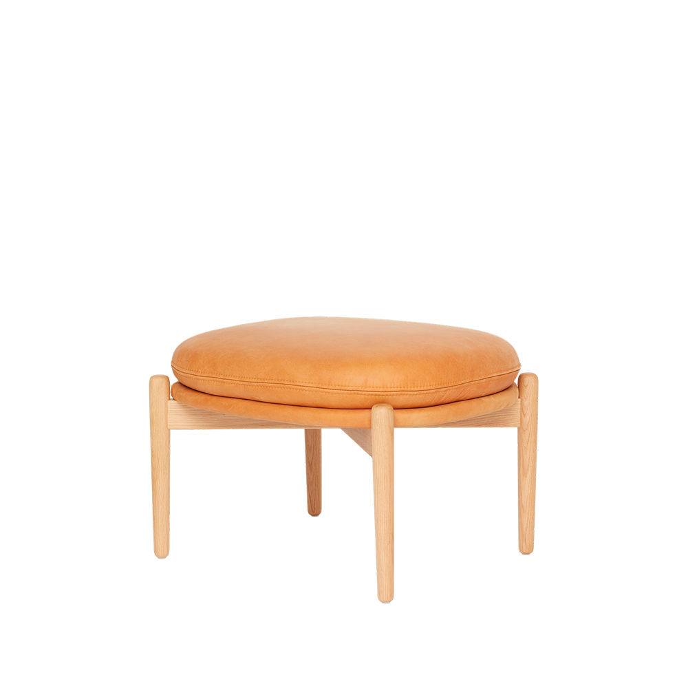 Embrace ottoman ekben, läder vintage cognac, lackad